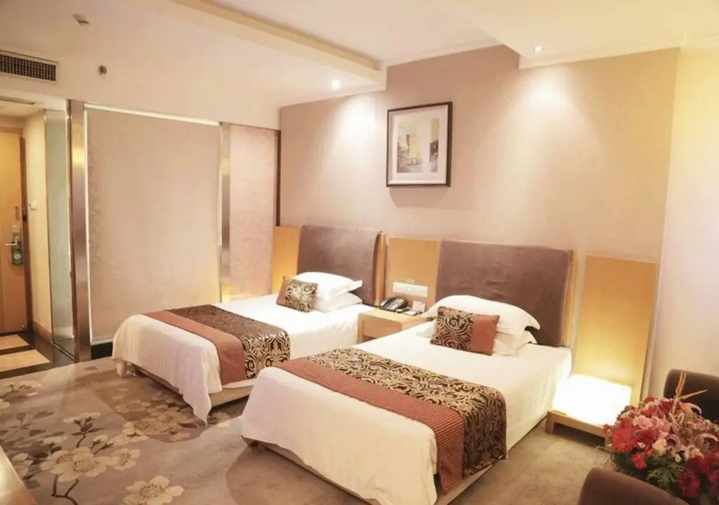 Иу: Ejon Impression Hotel