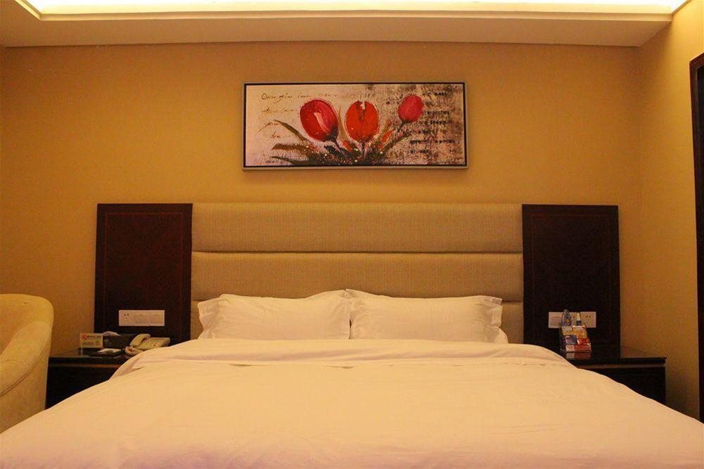 Гуанчжоу: Vienna Hotel Guangzhou Dekang Road