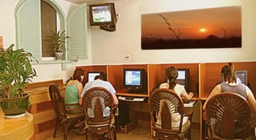 Пекин: Zhaolong International Youth Hostel-Beijing