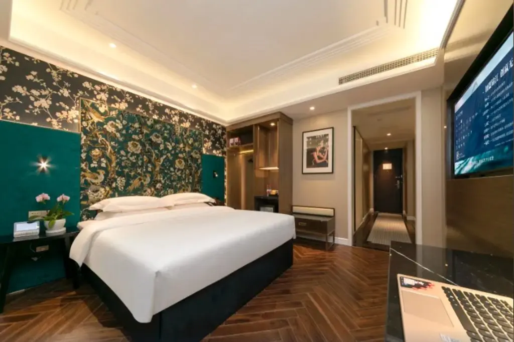 Гуанчжоу: Metropolo Guangzhou Wanda Plaza Baiyun Mountain