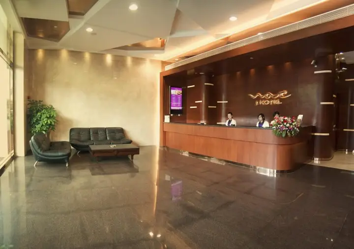 Гуанчжоу: J-Hotel