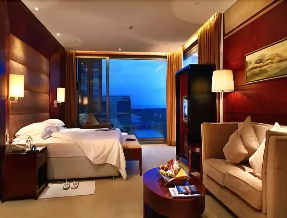 Шанхай: Howard Johnson Plaza Lingang Shanghai