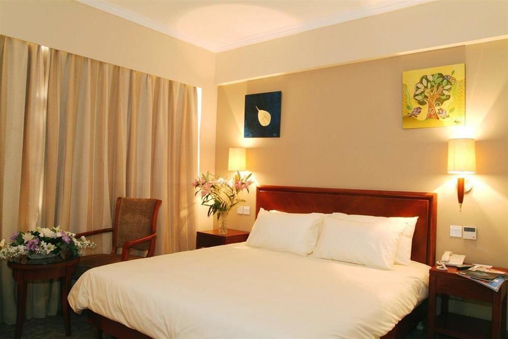 Шанхай: Yiting 6+e Hotel (Pudong Avenue)