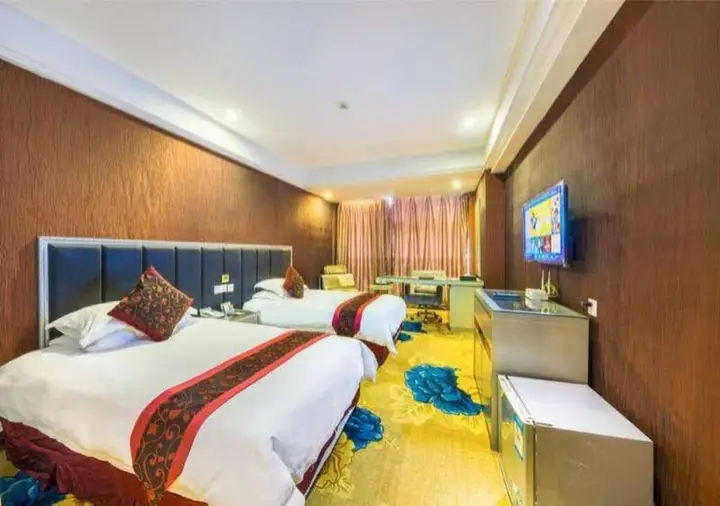 Иу: Yiwu Huang Xuan Hotel