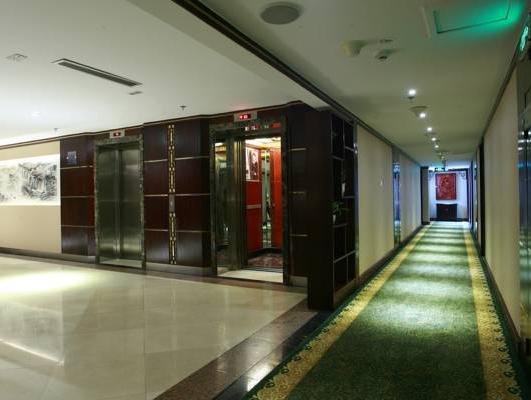 Куньмин: Economic Trade Hotel