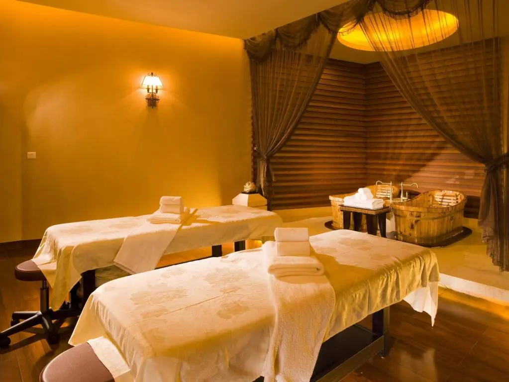 Нинбо: Ningbo Nanyuan Universe Deluxe Hotel