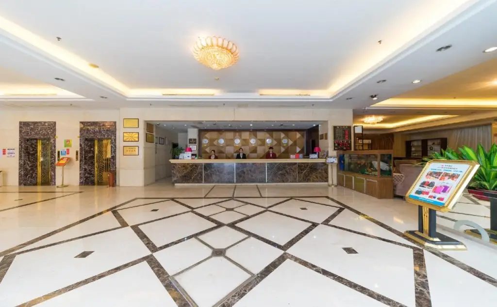 YiFeng Hotel — фото 1