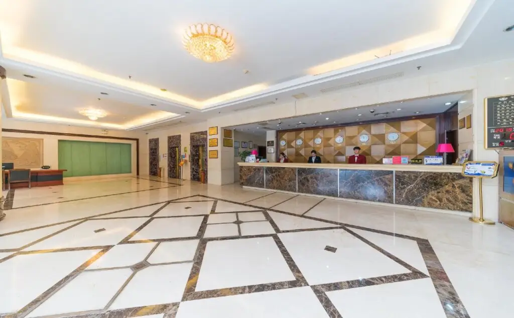 Гуанчжоу: YiFeng Hotel
