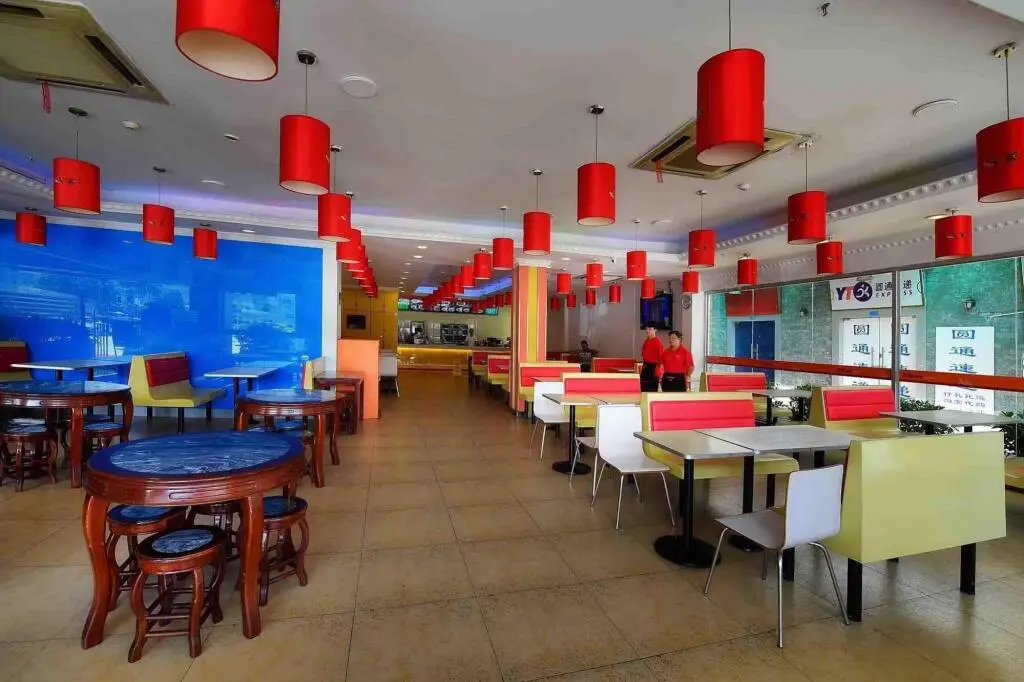 Шэньчжэнь: The Overseas Chinese Building Hotel