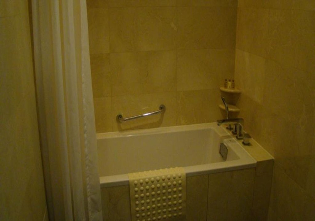 Шэньчжэнь: IntercityHotel Shenzhen Futian Huanggang