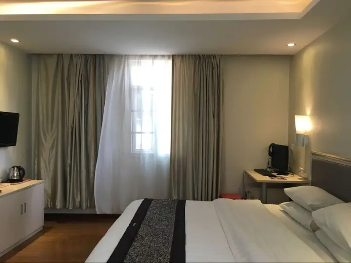 Гуанчжоу: Guangzhou Minghong Hotel -Xiwan