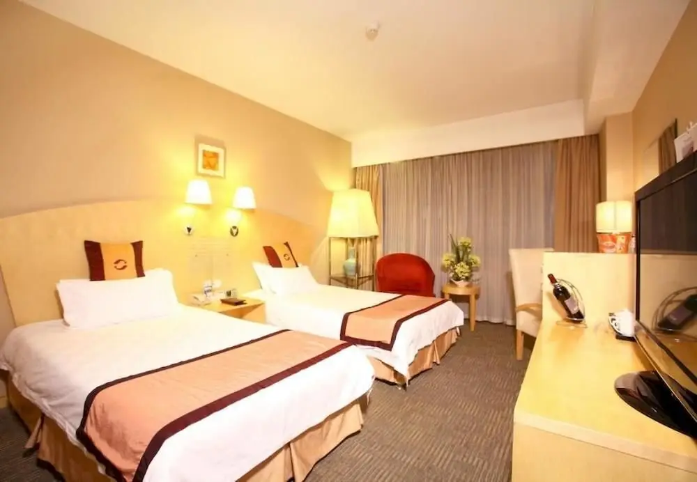 Пекин: Golden Harbor Hotel