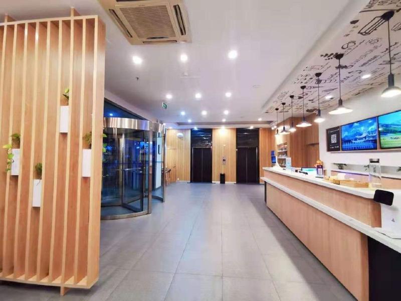 Вэйхай: Hanting Hotel Weihai Railway Station
