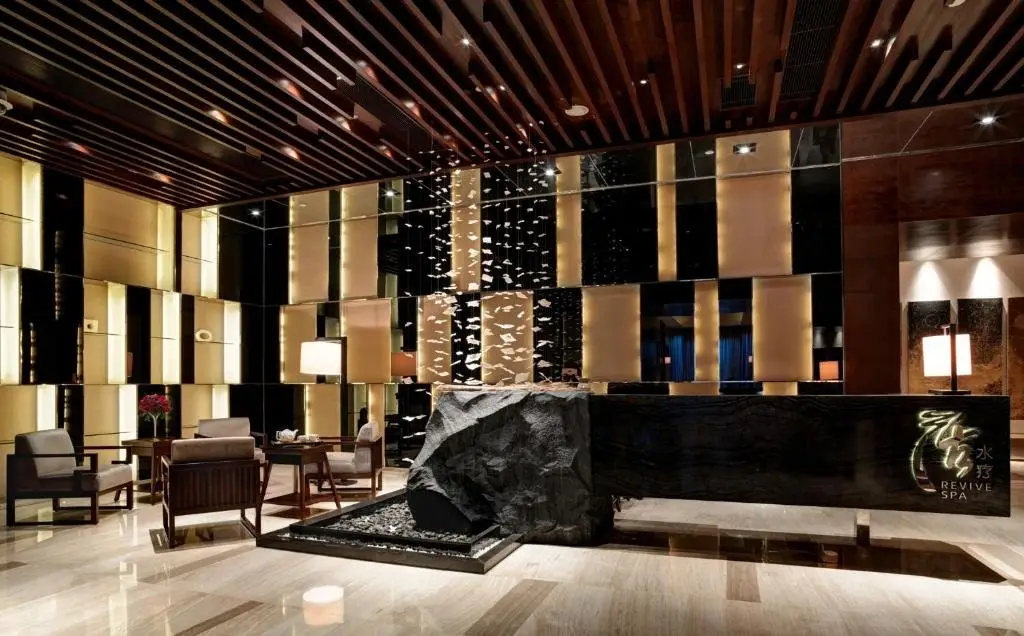 Four Points® by Sheraton Guangzhou Financial City, Tianhe — фото 1