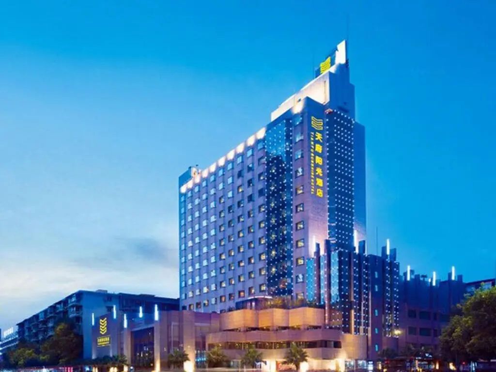 Чэнду: Chengdu Tianfu Sunshine Hotel