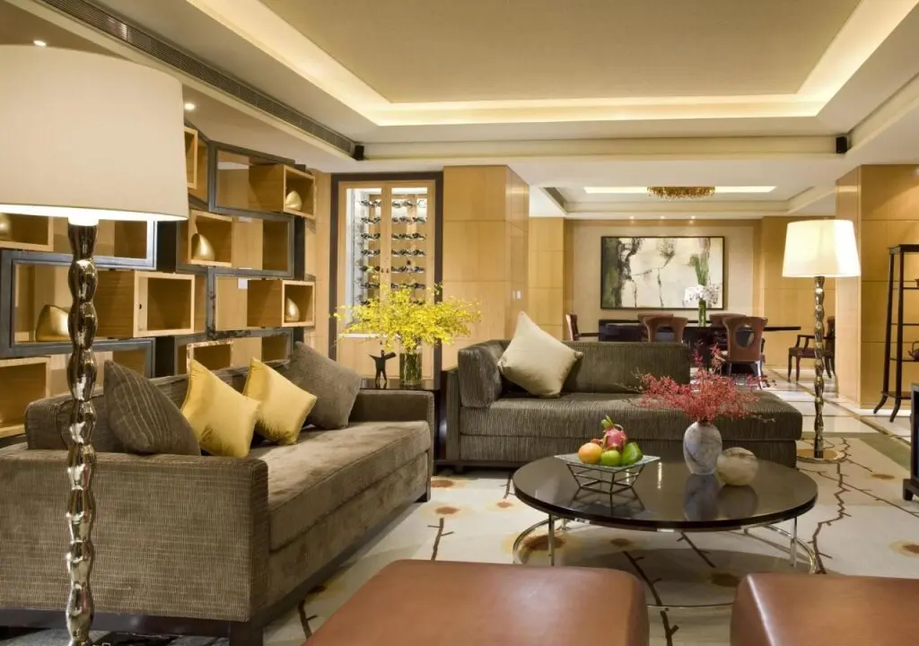 Шанхай: Sheraton Grand Shanghai Pudong Hotel & Residences
