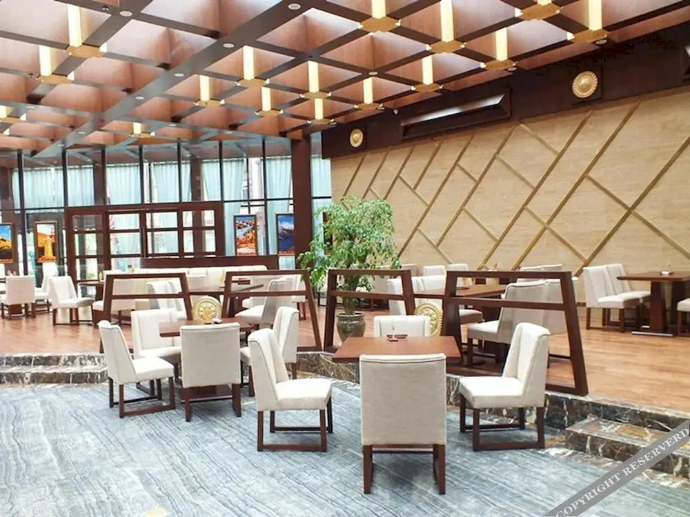 Цзючжайгоу: Jiuzhaigou Sanroyal International Hotel