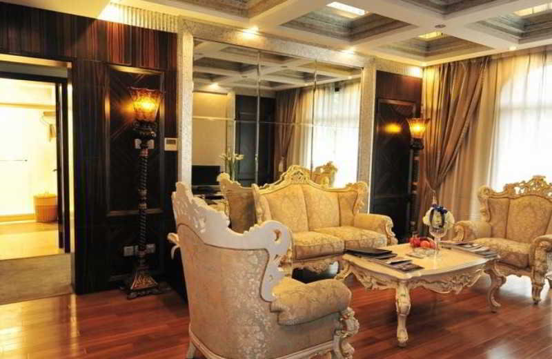 Шанхай: Golden Villa Club