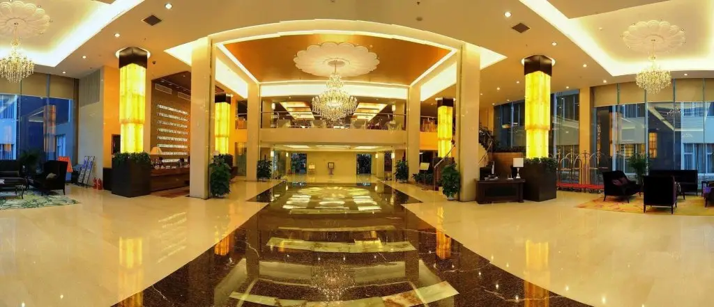 Гуйлинь: Golden Dragonball Hotel