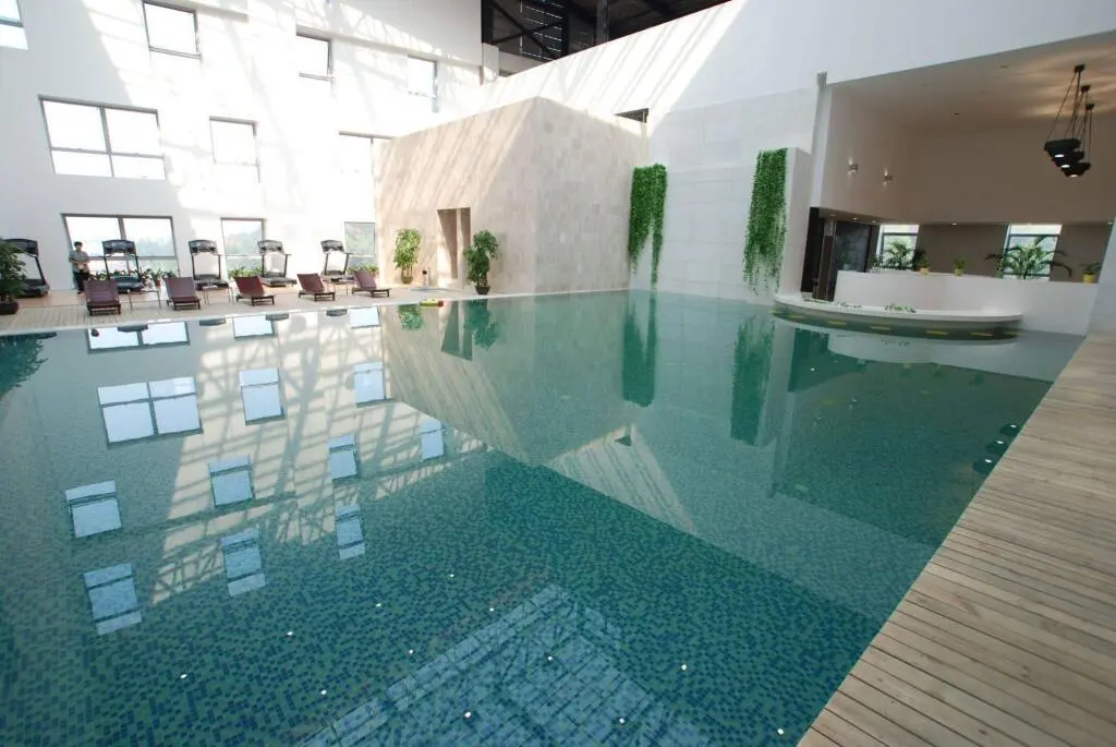 Гуанчжоу: Guangzhou Baiyun International Convention Center