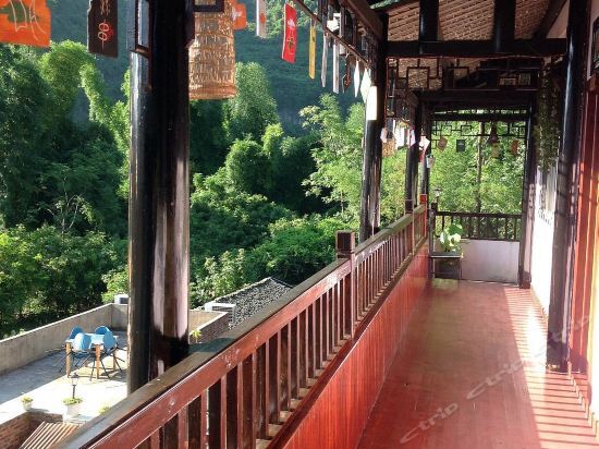 Xingping Our Inn — фото 1