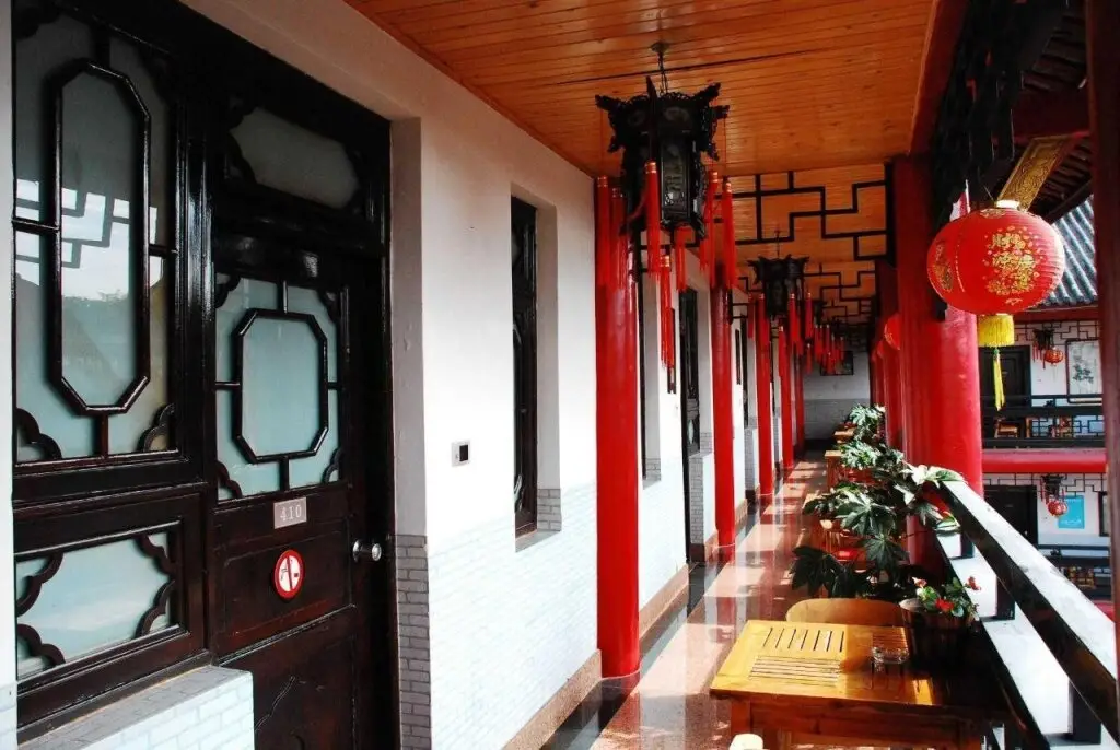 Chengdu Wenjun courtyard Hotel — фото 1
