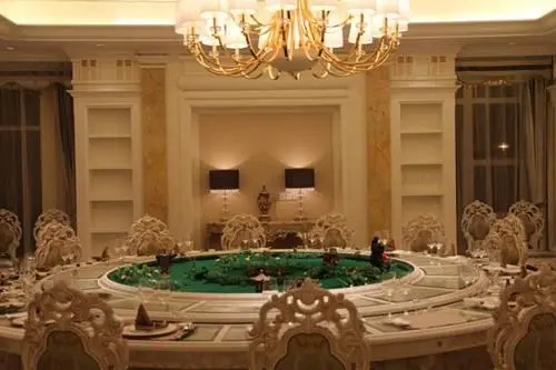 Наньтун: Jinling Jinding Grand Hotel Rugao