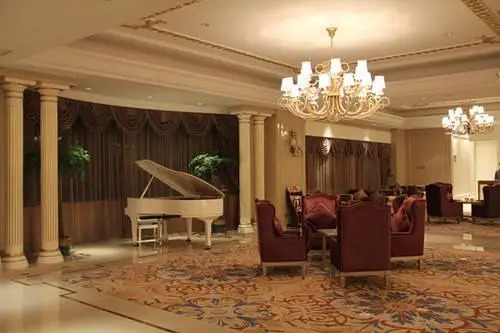 Наньтун: Jinling Jinding Grand Hotel Rugao