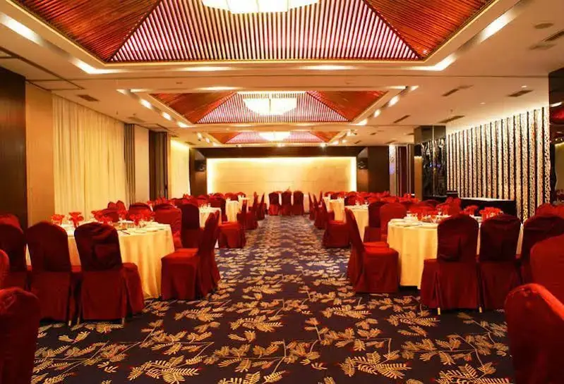 Наньтун: Nantong Jinling Huaqiao Hotel