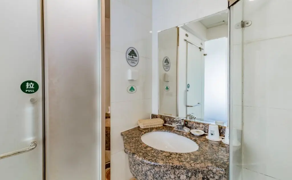Пекин: GreenTree Inn Beijing Guangmingqiao Express Apartment Hotel