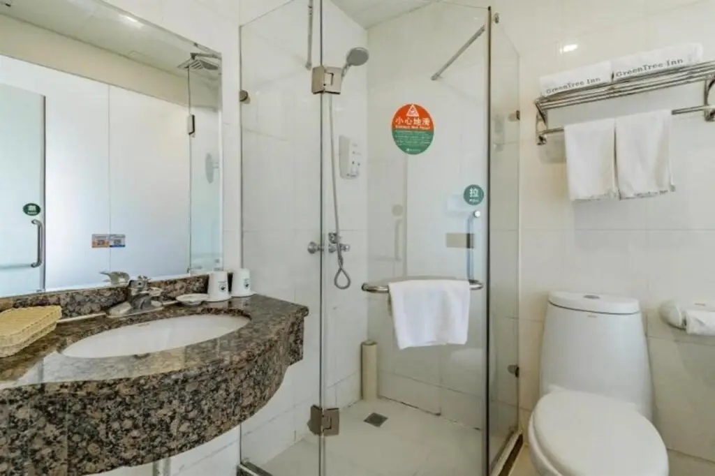 GreenTree Inn Beijing Guangmingqiao Express Apartment Hotel — фото 1