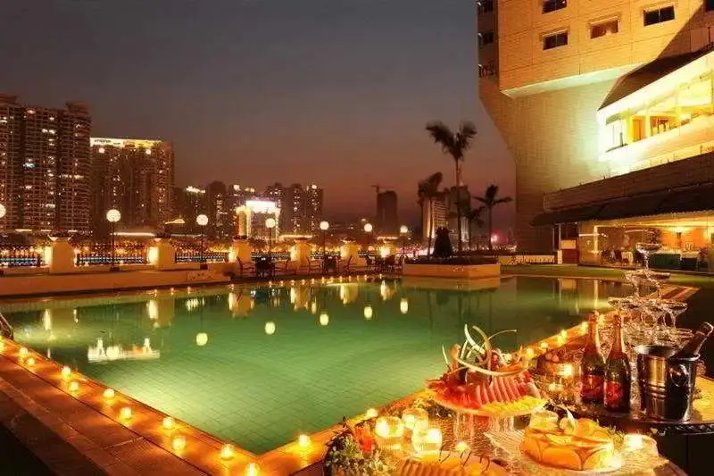 Гуанчжоу: Riverside Hotel Guangzhou