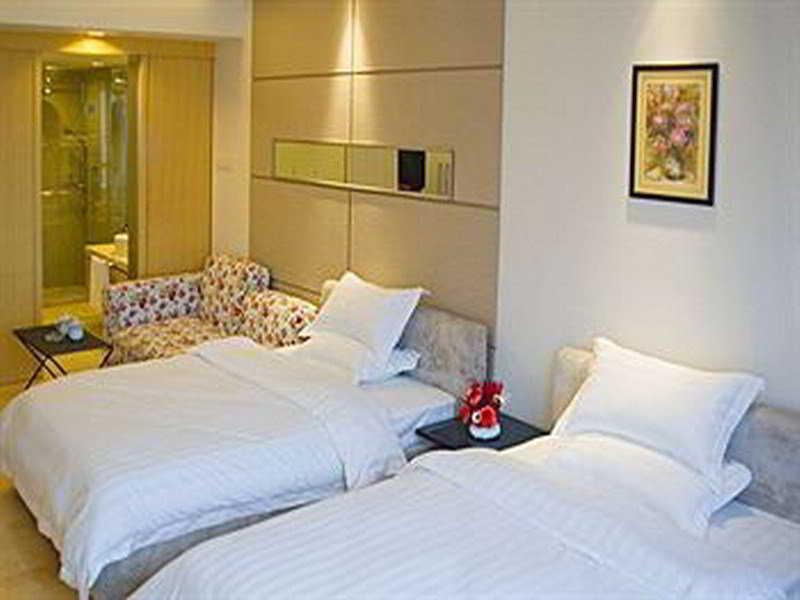 Гуанчжоу: China Dragon Hotel