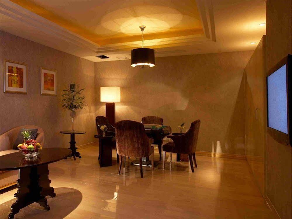 Пекин: New Century Grand Hotel Beijing