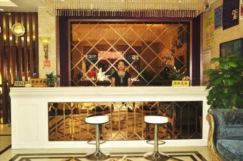 Яншо: Qing Qing Hotel