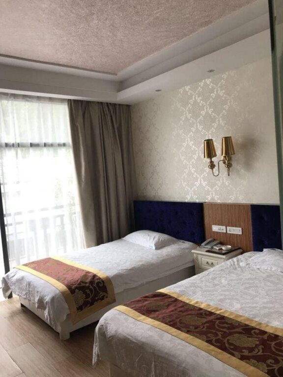 Яншо: Qing Qing Hotel