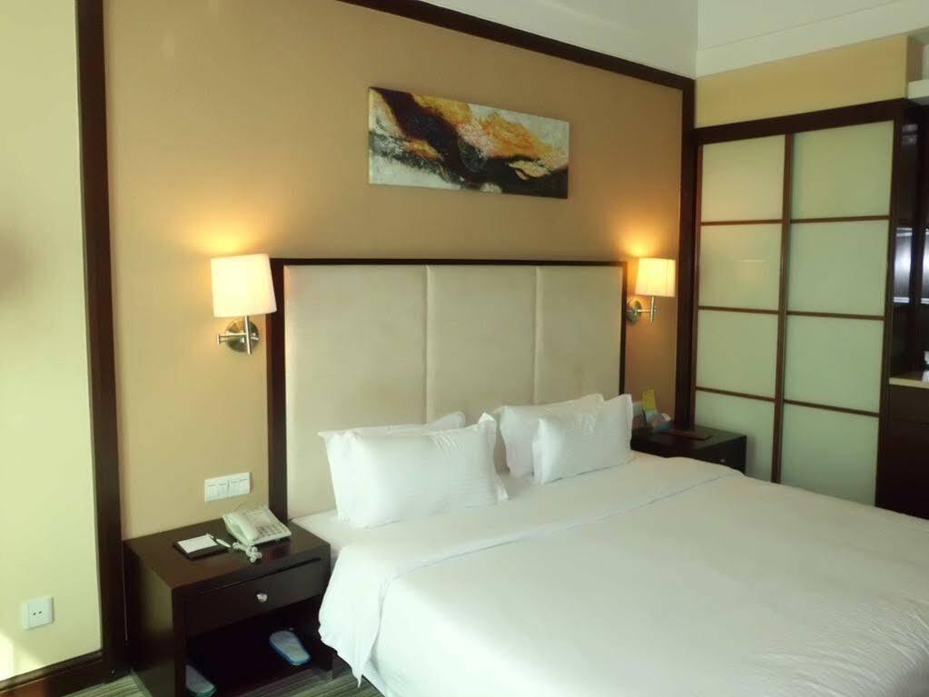 ibis Styles Dongguan Chang'an Wanda Plaza Hotel — фото 1