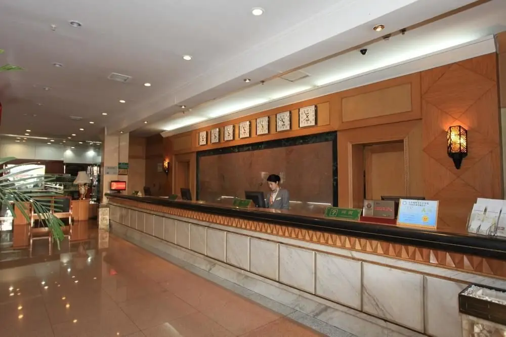 Datong Hong An International Hotel — фото 1