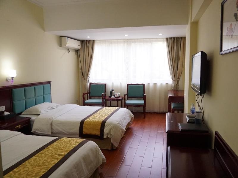 Гуанчжоу: Guangdong Oversea Chinese Hotel
