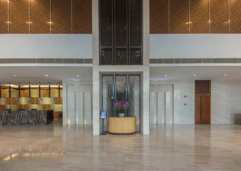 Шанхай: New Century Manju Shanghai Pudong Airport
