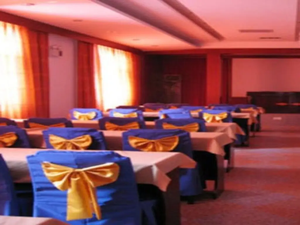 Шанхай: Jingyue Resort