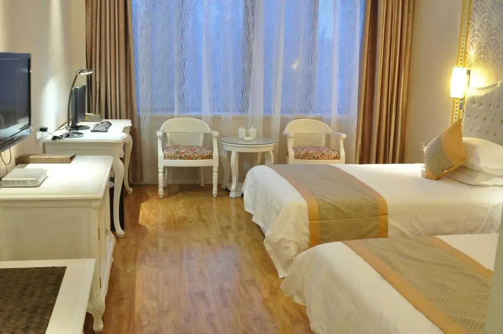 Лиаоченг: Triumph Palace Hotel