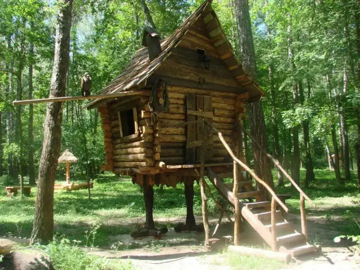 Берхино: Saturn Hotel