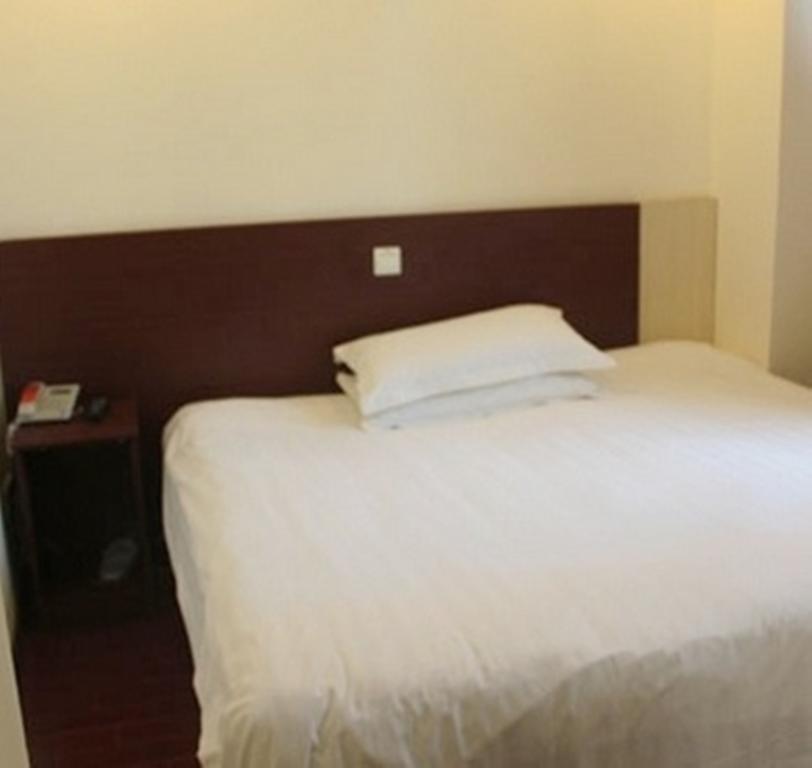 Шанхай: Pujiang Star Inn (Shanghai Yaohua Road Metro Station Store)