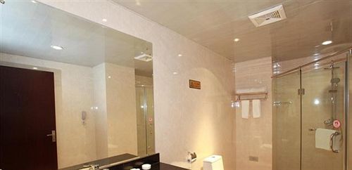 Куньмин: Kunming Lidu Hotel