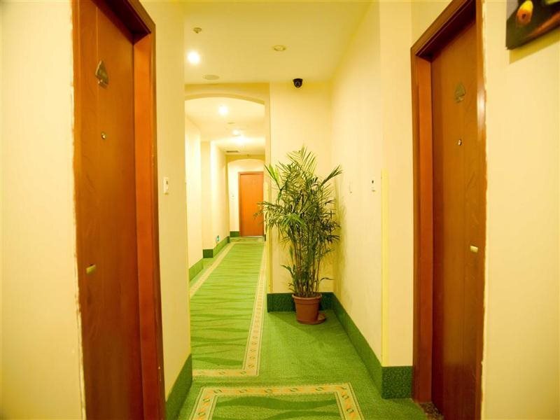 Шанхай: GreenTree Inn Shanghai Nanqiao Middle Renmin Road Express Hotel
