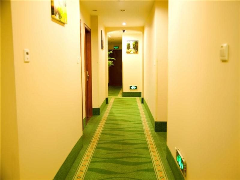 Шанхай: GreenTree Inn Shanghai Nanqiao Middle Renmin Road Express Hotel