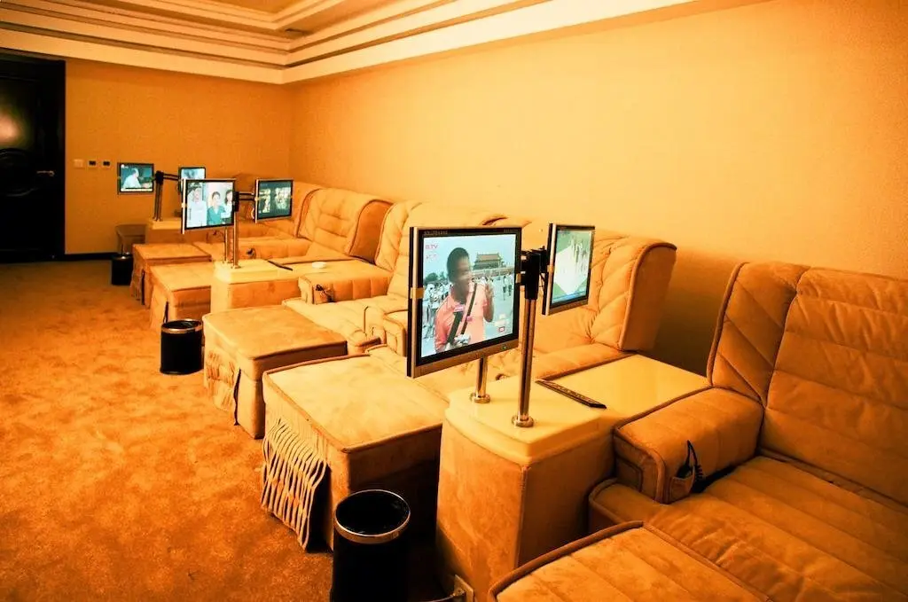 Цзиньчжун: Juguangju Hotel