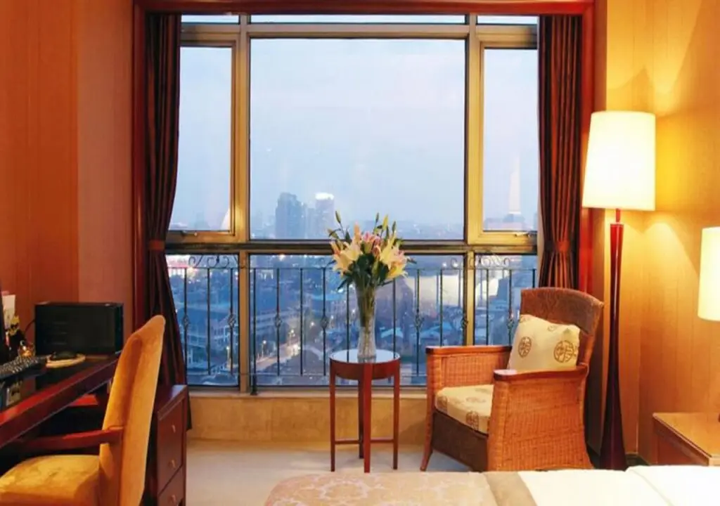 Yiwu Yi He Hotel — фото 1
