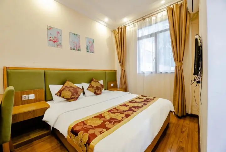 Чэнду: Хостел Chengdu Holly Hostel